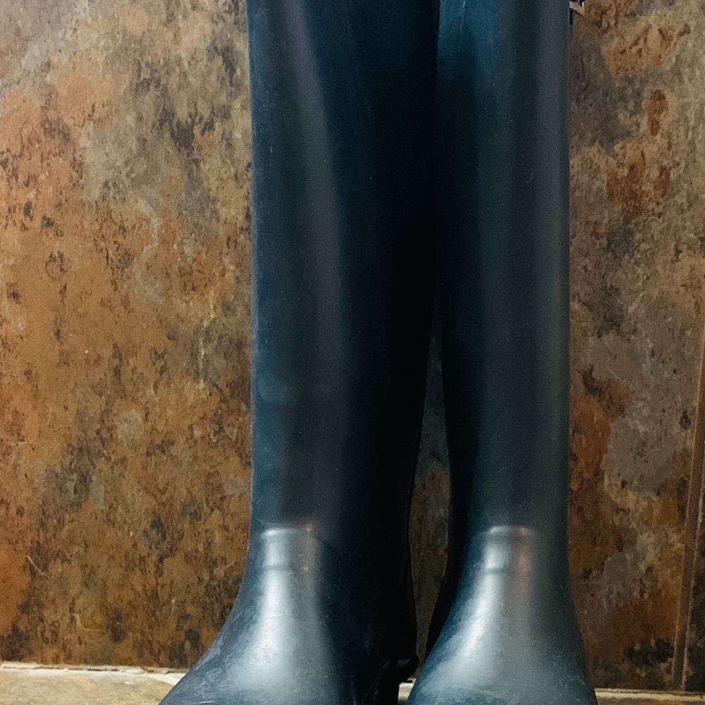 HUNTER - Women's Huntress Rain Boots: Navy size 5